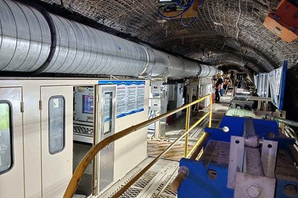 1706249517188474.jpg 4.jpg