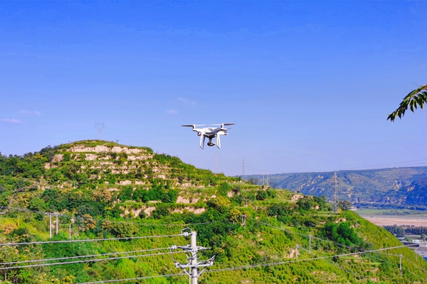 1716780336146571.jpg 大疆精靈4RTK無人機采集地質數據.jpg